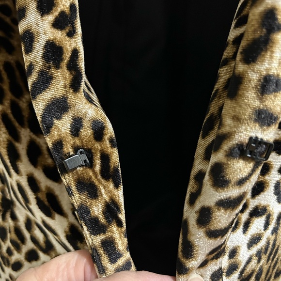 Libby Edelman Cheetah Print Blazer - Picture 4 of 5